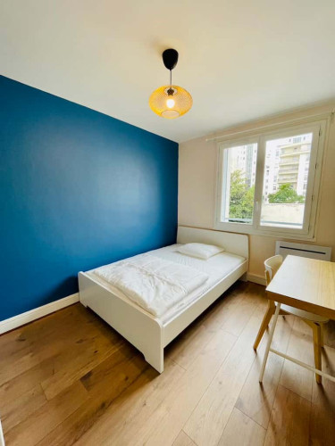 Room in Rue Clément Michut, Villeurbanne for 53 m² with 3 bedrooms