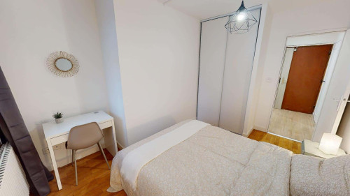Room in Rue Barral de Montferrat, Grenoble for 84 m² with 6 bedrooms - Gallery - 17