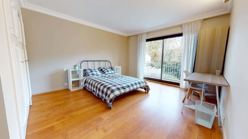 Room in Avenue Jean Perrot, Grenoble for 139 m² with 6 bedrooms - Gallery - 17