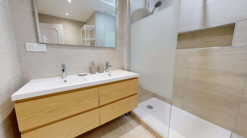 Room in Avenue Jean Perrot, Grenoble for 139 m² with 6 bedrooms - Gallery - 8