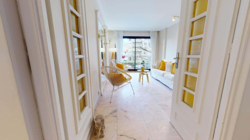 Room in Avenue Jean Perrot, Grenoble for 139 m² with 6 bedrooms