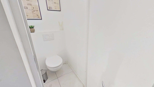 Room in Avenue de Verdun, Valence for 72 m² with 3 bedrooms