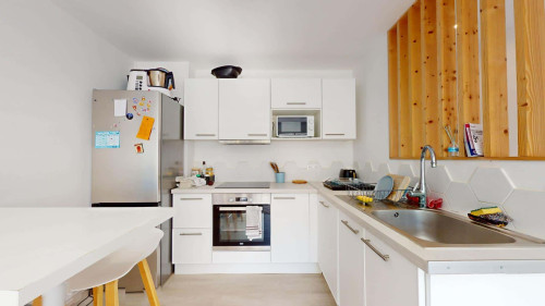 Room in Allée de la Limagne, Toulouse for 67 m² with 3 bedrooms
