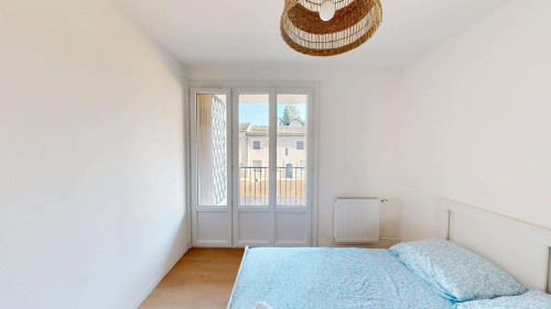 Room in Boulevard Jacques Monod, Avignon for 100 m² with 4 bedrooms - Gallery - 18