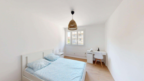 Room in Boulevard Jacques Monod, Avignon for 100 m² with 4 bedrooms - Gallery - 18