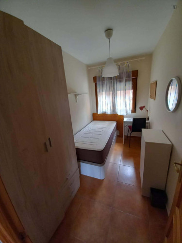 Room in Calle Echegaray, Gijón for 60 m² with 3 bedrooms