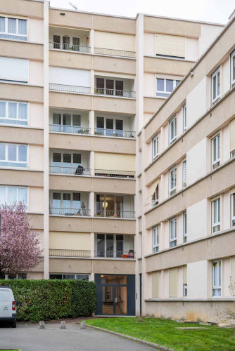 Room in Rue des Glycines, Bron for 112 m² with 5 bedrooms - Gallery - 9