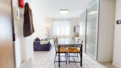 Room in Avenue Alfred Nobel, Toulon for 45 m² with 2 bedrooms