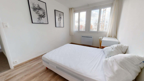 Room in Boulevard de Larramet, Toulouse for 70 m² with 3 bedrooms