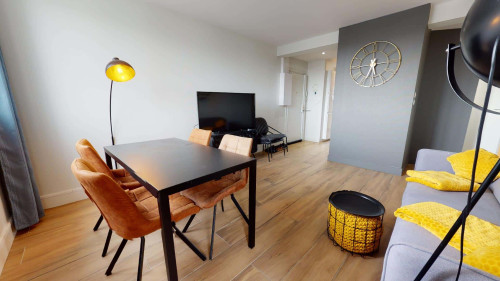 Room in Avenue Commandant l'Herminier, Villeurbanne for 78 m² with 4 bedrooms - Gallery - 16