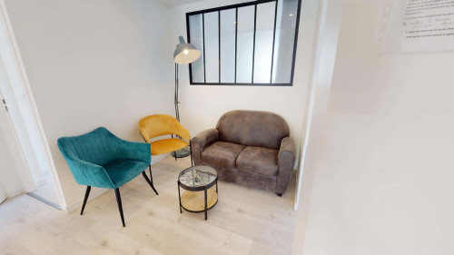 Room in Rue du Parc, Bron for 76 m² with 5 bedrooms - Gallery - 15