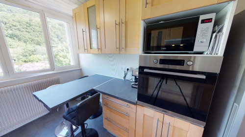 Room in Rue Saint-Exupéry, Saint-Martin-d'Hères for 84 m² with 3 bedrooms - Gallery - 5