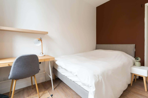 Room in Rue de la Patouillerie, Nantes for 500 m² with 20 bedrooms