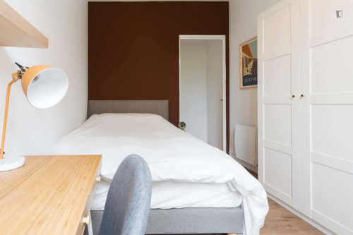 Room in Rue de la Patouillerie, Nantes for 500 m² with 20 bedrooms
