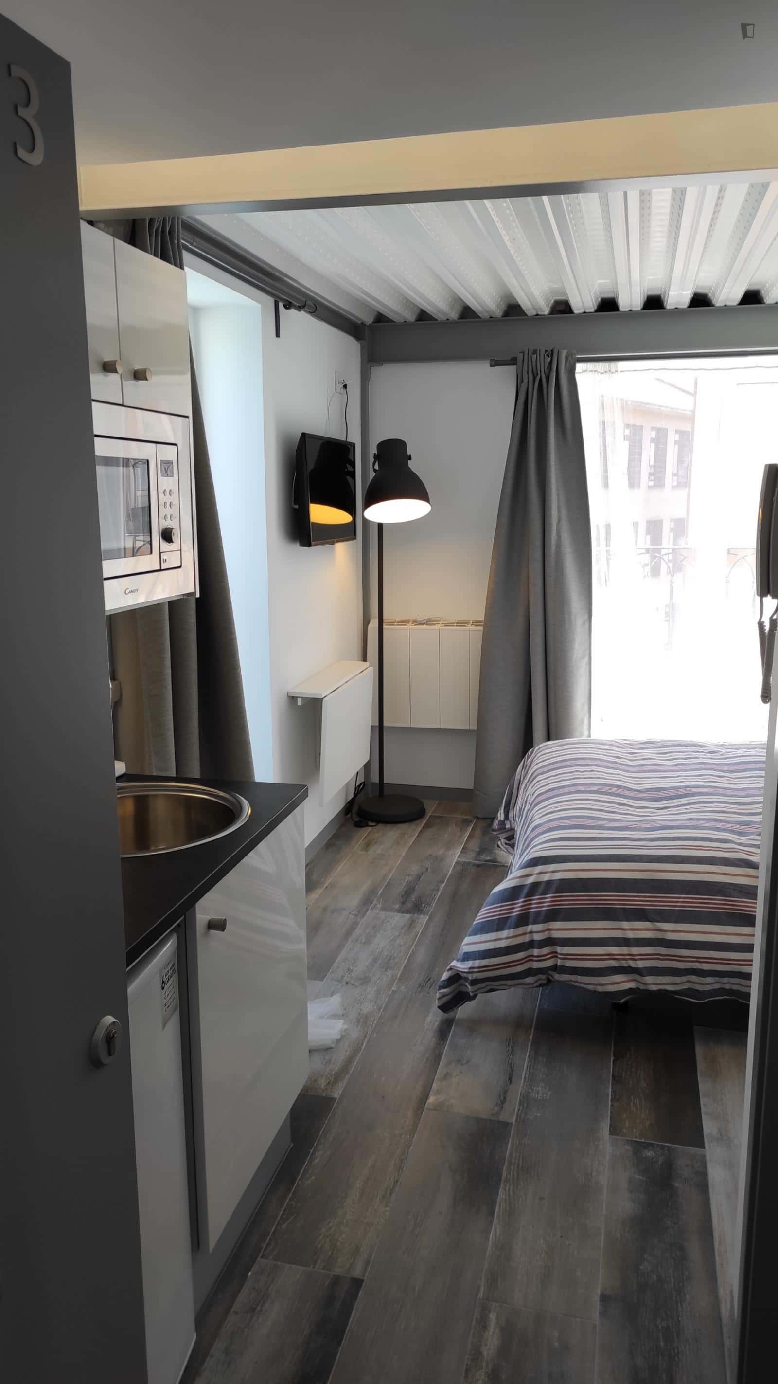 Apartment In Calle San Gil, Burgos - 1