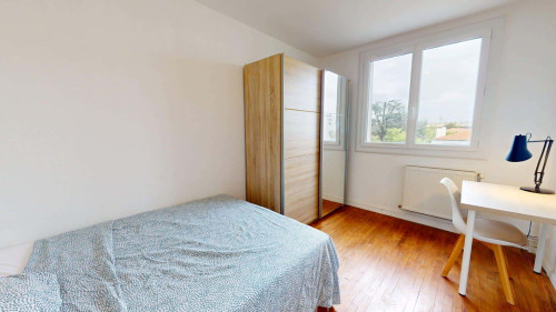 Room in Rue Henri Desbals, Toulouse for 70 m² with 3 bedrooms - Gallery - 8