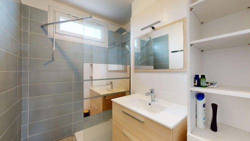 Room in Rue Henri Desbals, Toulouse for 70 m² with 3 bedrooms