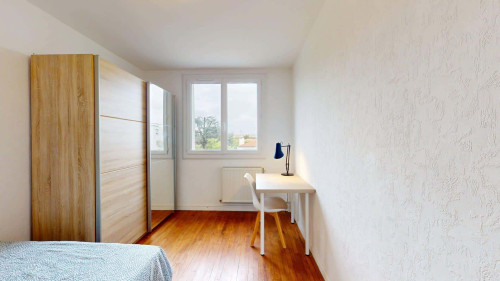 Room in Rue Henri Desbals, Toulouse for 70 m² with 3 bedrooms - Gallery - 10