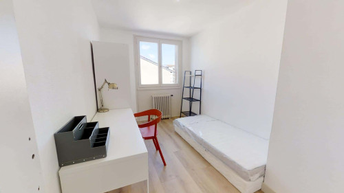 Room in Rue Saint-Agnan, Lyon for 72 m² with 4 bedrooms - Gallery - 13