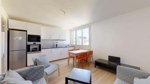 Room in Rue Saint-Agnan, Lyon for 72 m² with 4 bedrooms
