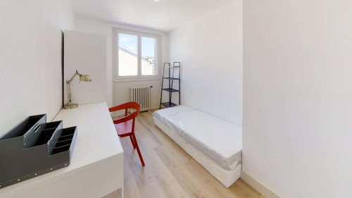 Room in Rue Saint-Agnan, Lyon for 72 m² with 4 bedrooms - Gallery - 15