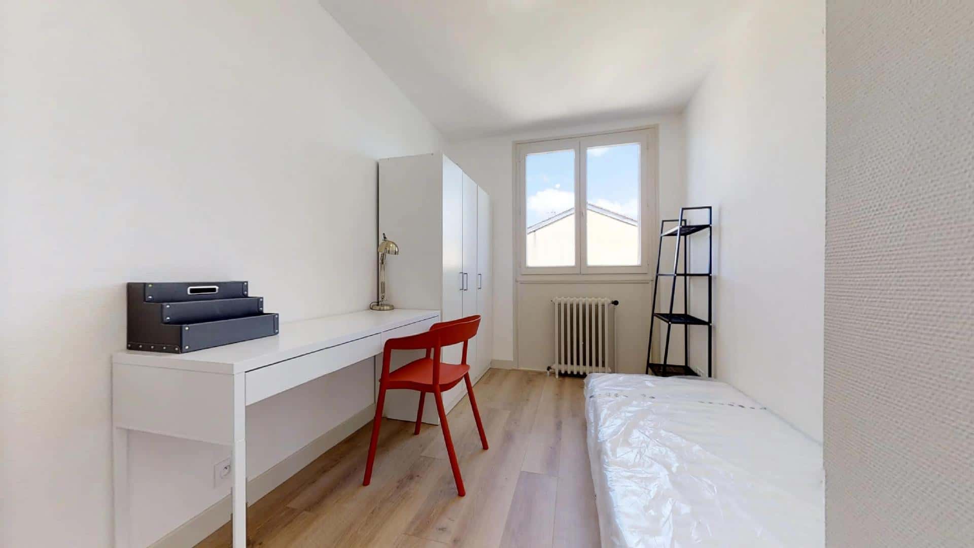 Room In Rue Saint-Agnan, Lyon For 72 M² With 4 Bedrooms - 1