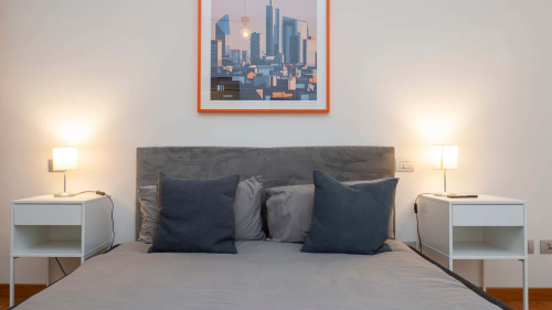 Contemporary Appartament in Vibrant Isola - Gallery - 21