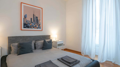 Contemporary Appartament in Vibrant Isola - Gallery - 27