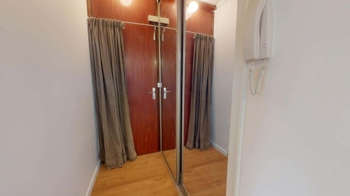 Room in Rue du Colonel Sebbane, Oullins-Pierre-Bénite for 67 m² with 3 bedrooms