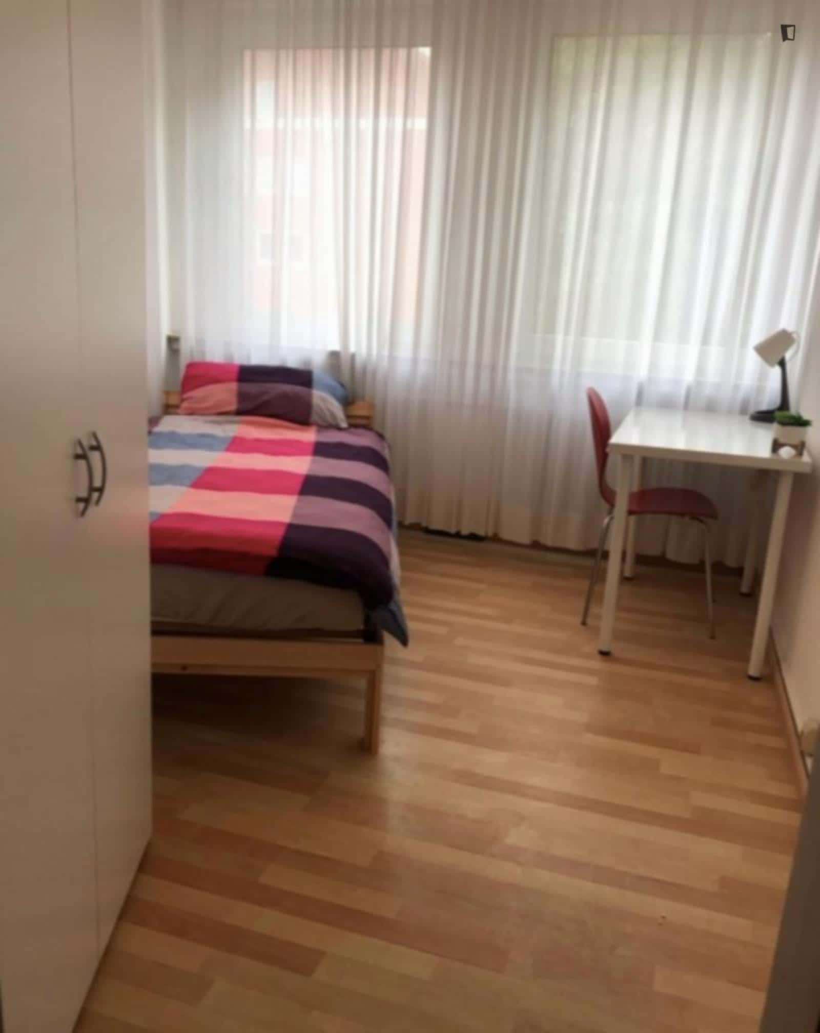 Room In Abbentorstraße, Bremen For 10 M² With 8 Bedrooms - 1