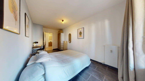 Room in Rue de la Chapelle, Lyon for 119 m² with 6 bedrooms - Gallery - 23