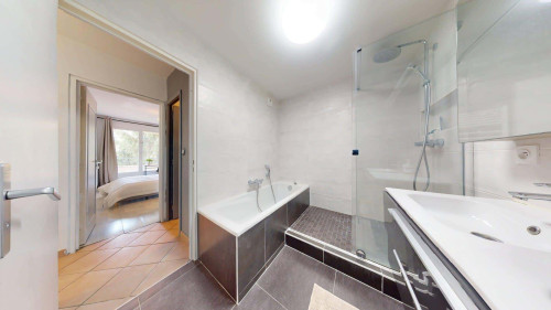 Room in Rue de la Chapelle, Lyon for 119 m² with 6 bedrooms - Gallery - 9