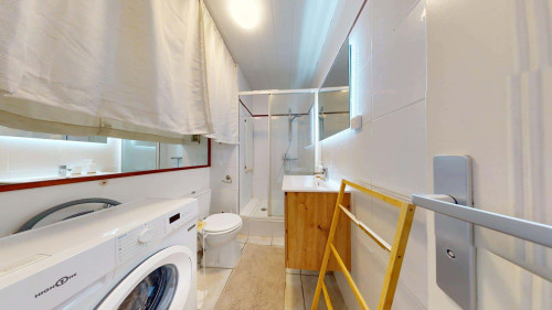 Room in Rue de la Chapelle, Lyon for 119 m² with 6 bedrooms - Gallery - 7