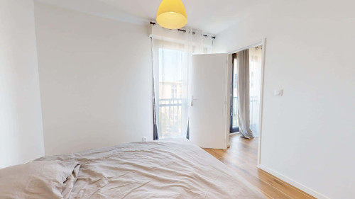 Room in Route de Seysses, Toulouse for 74 m² with 4 bedrooms