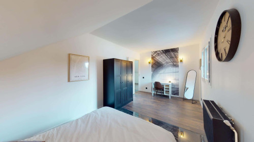 Room in Rue Rouget de l'Isle, Le Petit-Quevilly for 300 m² with 10 bedrooms - Gallery - 30