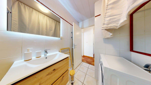 Room in Rue de la Chapelle, Lyon for 119 m² with 6 bedrooms - Gallery - 5