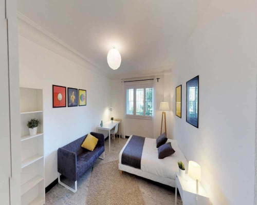 Chambre dans le rue des Hospices