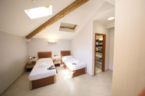Via Monsignor Ventimiglia - bed in double room