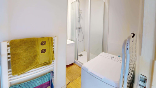 Room in Avenue de la Libération Charles de Gaulle, Le Bouscat for 76 m² with 4 bedrooms - Gallery - 13
