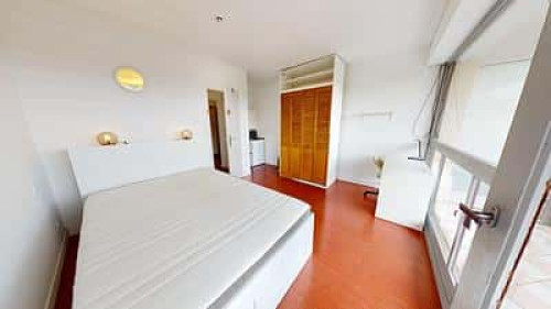 Room in Résidence Camponac, Pessac for 110 m² with 6 bedrooms