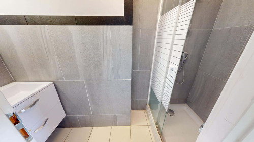 Room in Résidence Camponac, Pessac for 110 m² with 6 bedrooms - Gallery - 12