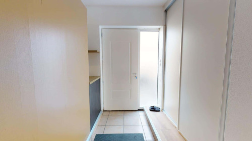 Room in Rue Ferrer, Oullins-Pierre-Bénite for 150 m² with 7 bedrooms - Gallery - 16