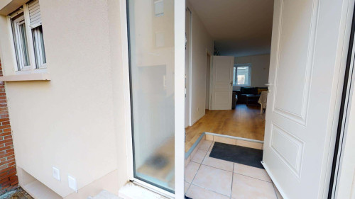 Room in Rue Ferrer, Oullins-Pierre-Bénite for 150 m² with 7 bedrooms - Gallery - 17