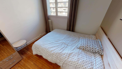 Room in Rue Mayen, Grenoble for 66 m² with 4 bedrooms