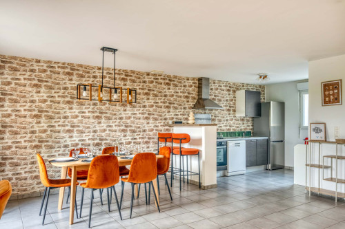 House with a garden 10 minutes from Lyon. Ideal relocation & business stays - Gallery - 12