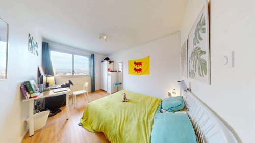 Room in Rue Joliot Curie, Tassin-la-Demi-Lune for 78 m² with 4 bedrooms - Gallery - 17
