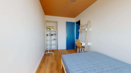 Room in Rue Edouard Branly, Bron for 86 m² with 5 bedrooms - Gallery - 20