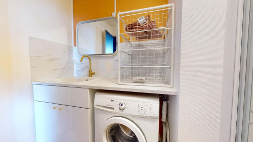 Room in Rue Edouard Branly, Bron for 86 m² with 5 bedrooms - Gallery - 9