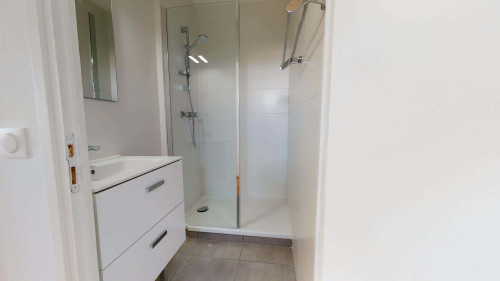 Room in Rue Jules Valensaut, Lyon for 83 m² with 4 bedrooms - Gallery - 9