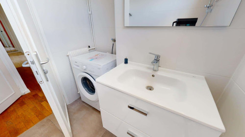 Room in Rue Jules Valensaut, Lyon for 83 m² with 4 bedrooms - Gallery - 7